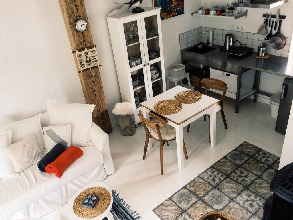 PāvilostaCardinalis Houseアパートメント エクステリア 写真